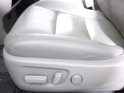 Used 2020 Toyota Sienna XLE image 26