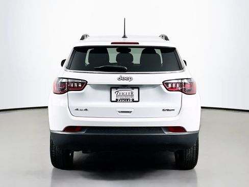 Used 2024 Jeep Compass Latitude AWD/4WD image 6