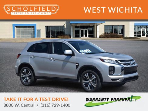 Used 2025 Mitsubishi Outlander Sport ES image 1