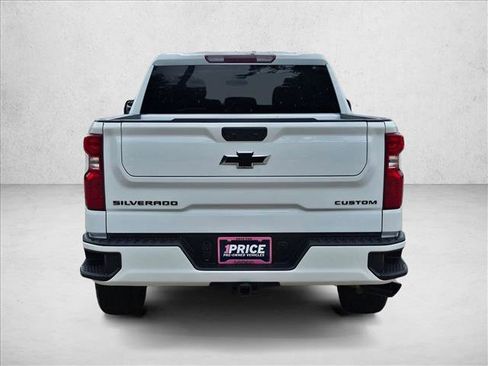 Used 2025 Chevrolet Silverado 1500 Custom w/ Turbomax Blackout Package RWD image 6