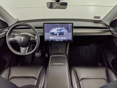 Used 2024 Tesla Model Y Long Range AWD/4WD image 7