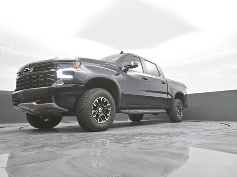 Used 2022 Chevrolet Silverado 1500 ZR2 w/ Technology Package AWD/4WD image 44