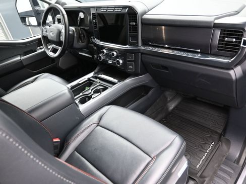 Used 2024 Ford F350 Lariat w/ Black Appearance Package image 41