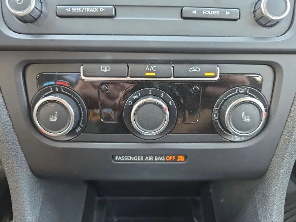 Used 2013 Volkswagen Jetta SE FWD image 26