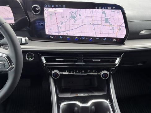 New 2026 Chevrolet Traverse LT w/ Midnight/Sport Edition image 12