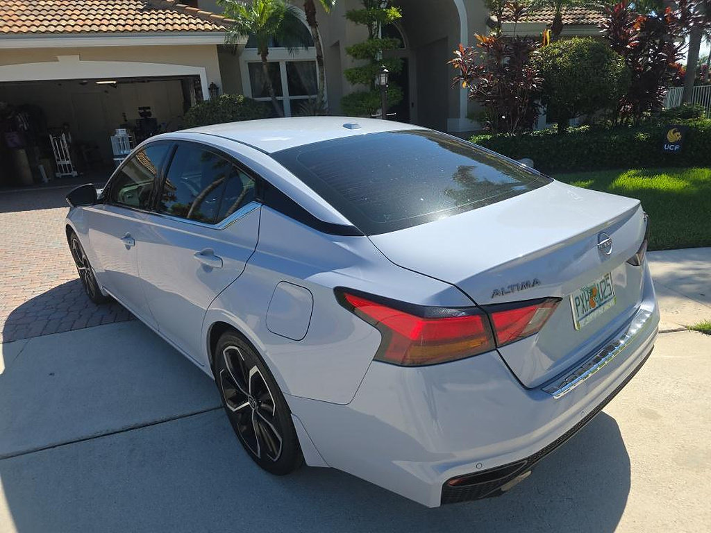 Certified 2023 Nissan Altima 2.5 SR FWD image 4