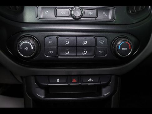 Used 2018 Chevrolet Colorado W/T w/ WT Convenience Package RWD image 23
