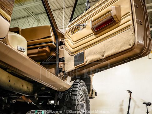 Used 1988 Jeep Grand Wagoneer AWD/4WD image 66