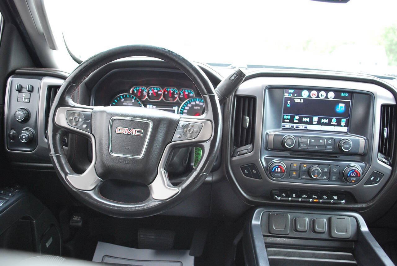 Used 2018 GMC Sierra 2500 SLT w/ Duramax Plus Package AWD/4WD image 22
