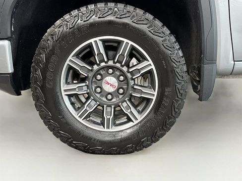Used 2025 GMC Sierra 1500 AT4 AWD/4WD image 37