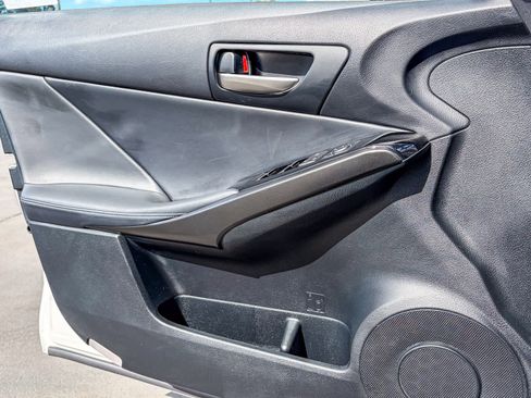 Certified 2021 Lexus IS 300 w/ Comfort Package image 20