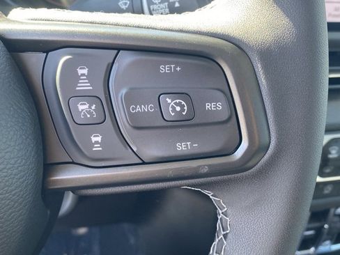 New 2025 Jeep Gladiator Willys image 17