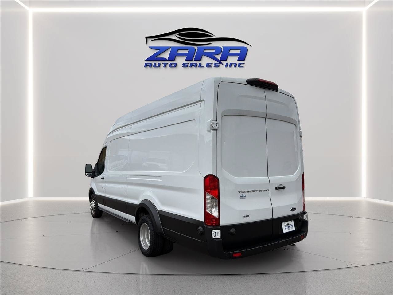 Used 2023 Ford Transit 350 148 High Roof DRW AWD w/ Load Area Protection Package image 5
