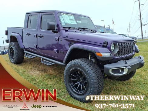 New 2026 Jeep Gladiator Sport image 1