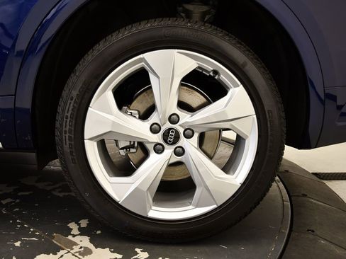 Certified 2025 Audi Q5 2.0T Premium Plus w/ Premium Plus Package image 15