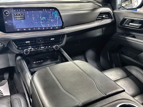 Used 2025 Chevrolet Tahoe LT RWD image 27