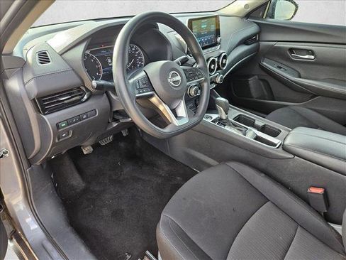 Used 2024 Nissan Sentra SV image 10