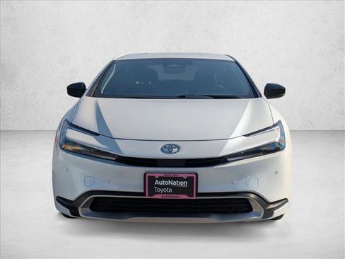 Certified 2024 Toyota Prius Prime SE image 2