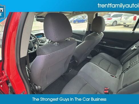 Used 2016 Chevrolet Cruze LT image 42