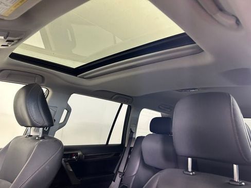 Used 2018 Lexus GX 460 w/ Navigation Package AWD/4WD image 12