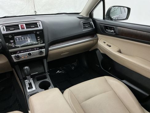 Used 2017 Subaru Outback 3.6R Limited AWD/4WD image 27