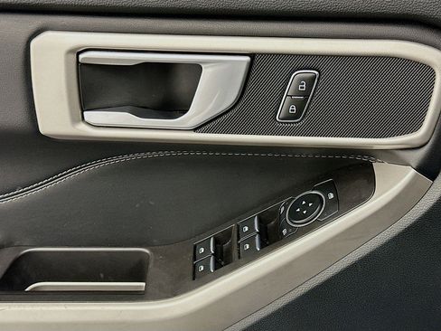 Used 2023 Ford Explorer XLT w/ Equipment Group 202A image 15