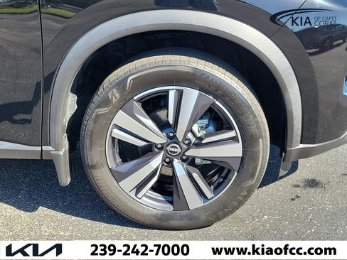 Used 2023 Nissan Rogue SL FWD image 7