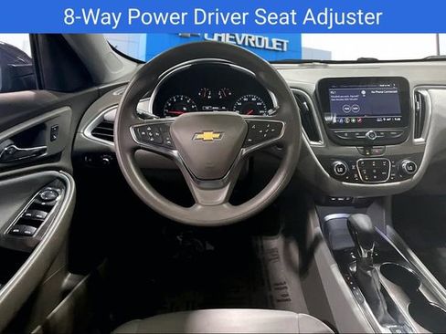 Used 2025 Chevrolet Malibu LT image 11
