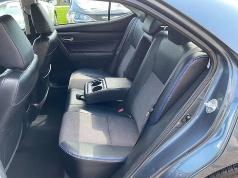 Used 2018 Toyota Corolla SE FWD image 18