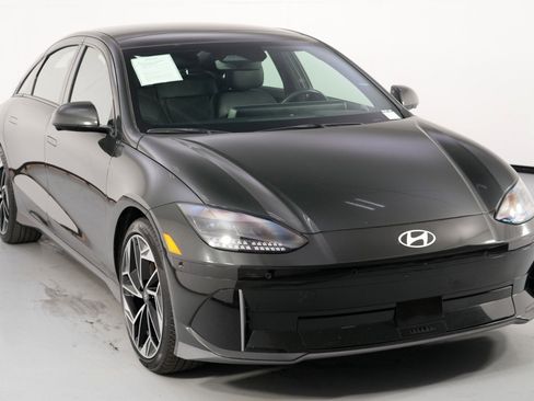 Used 2024 Hyundai Ioniq 6 Limited image 55