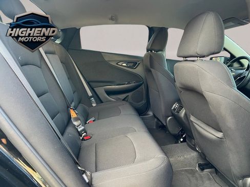 Used 2025 Chevrolet Malibu LT image 17