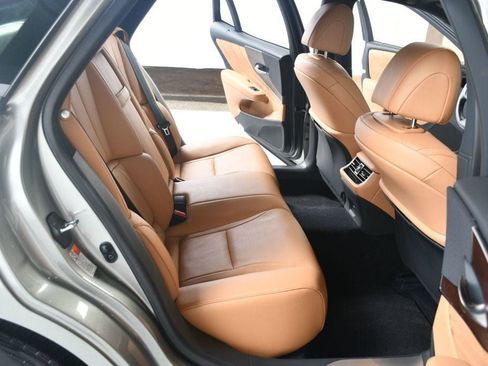 Used 2023 Lexus LS 500 w/ Accessory Package (Z2) image 39