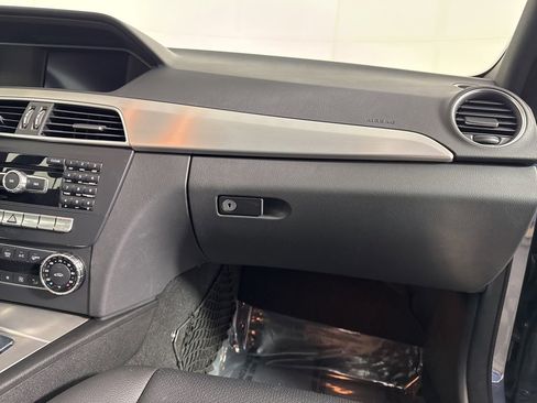 Used 2013 Mercedes-Benz C 300 4MATIC Sedan image 10