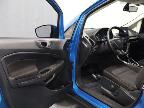 Used 2019 Ford EcoSport SE w/ SE Convenience Package image 10