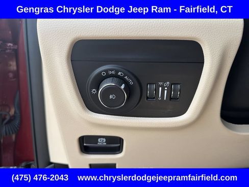 Certified 2023 Jeep Grand Cherokee L Limited w/ Luxury Tech Group II AWD/4WD image 11