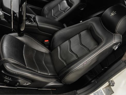 Used 2012 Maserati GranTurismo S image 24