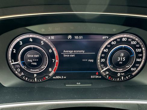 Used 2019 Volkswagen Tiguan SEL FWD image 7