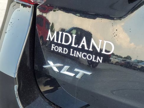 Used 2020 Ford Explorer XLT w/ Equipment Group 202A AWD/4WD image 6