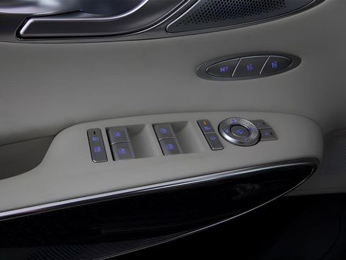 New 2026 Genesis GV70 3.5T Sport Prestige AWD/4WD image 15