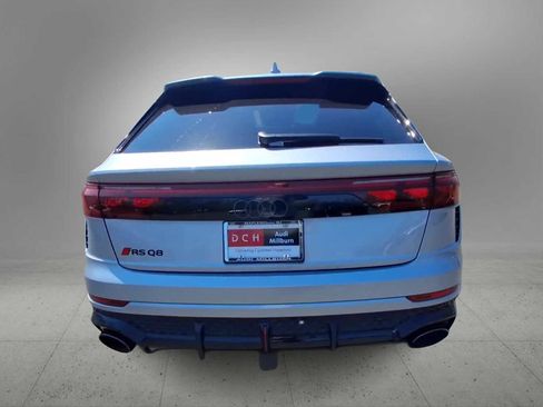 New 2026 Audi RS Q8 performance image 7