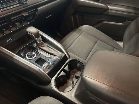 Used 2023 Chevrolet Colorado LT w/ LT Convenience Package II AWD/4WD image 27