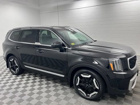 Used 2024 Kia Telluride EX AWD/4WD image 4