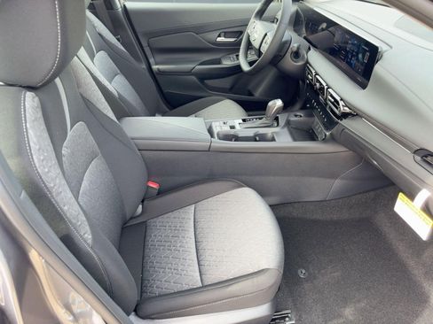 New 2026 Nissan Sentra SV w/ SV Convenience Package FWD image 29