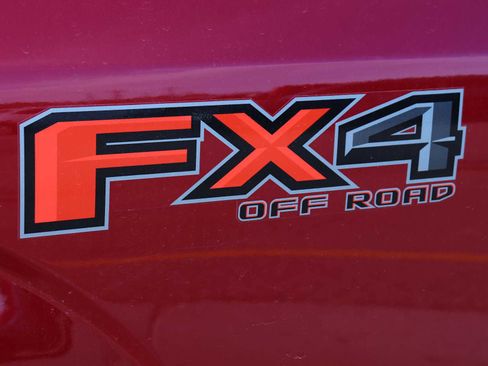 Used 2015 Ford F150 XLT w/ Equipment Group 302A Luxury image 13