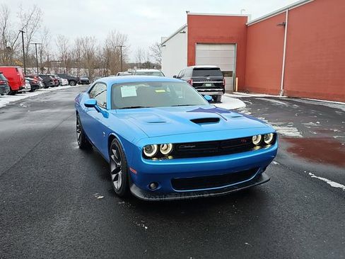 Used 2023 Dodge Challenger R/T Scat Pack image 10
