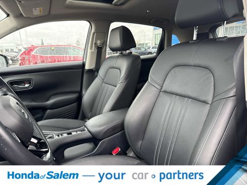 Used 2023 Honda HR-V EX-L image 11