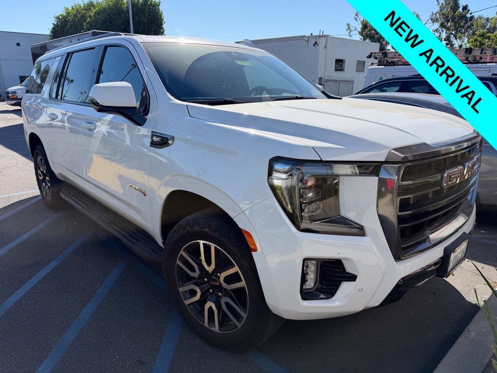Used 2023 GMC Yukon XL AT4 AWD/4WD image 2