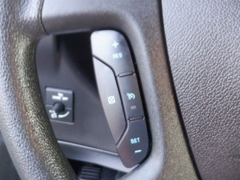 Used 2023 GMC Savana 2500 w/ Driver Convenience Package image 18