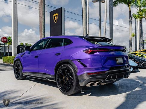 Used 2023 Lamborghini Urus Performante AWD/4WD image 3
