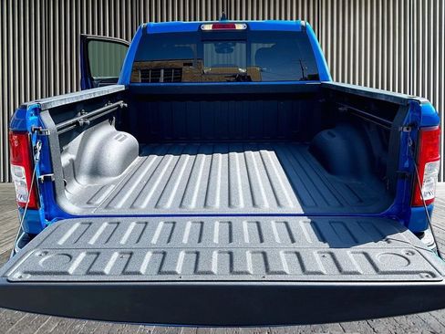 Used 2022 RAM 1500 Big Horn AWD/4WD image 30